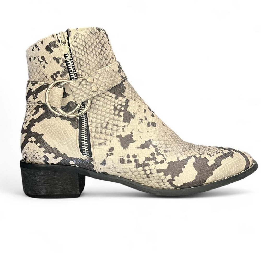 Krush Snakeskin Ankle Boots - Cream and Black